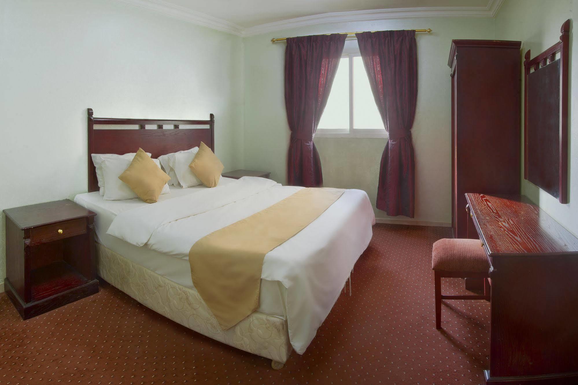 Al Farhan Hotel Suites Al Aqiq 리야드 외부 사진